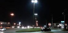 detalhe das luminárias de iluminação pública da avenida ayrton senna da silva em campo largo