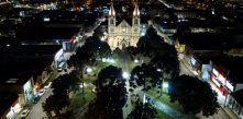 imagem aérea de campo largo destacando a iluminação em led finalizada pela cocel